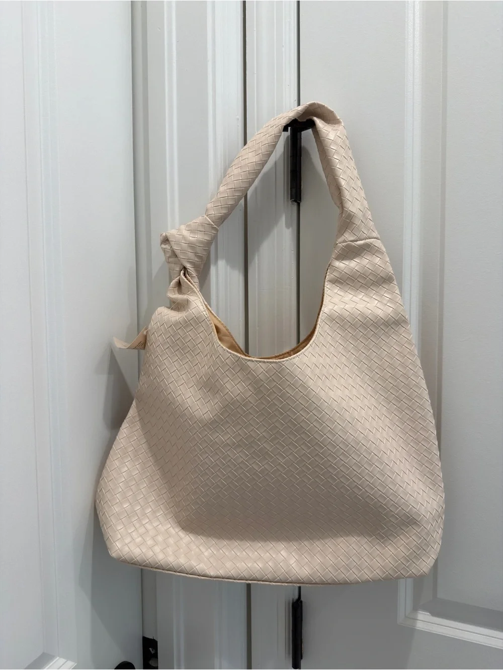 Woven Hobo Shoulder Bag in Cream